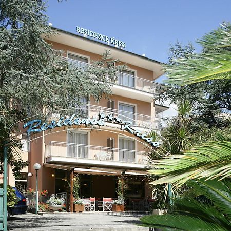 Residence Hotel Kriss Deiva Marina Kültér fotó