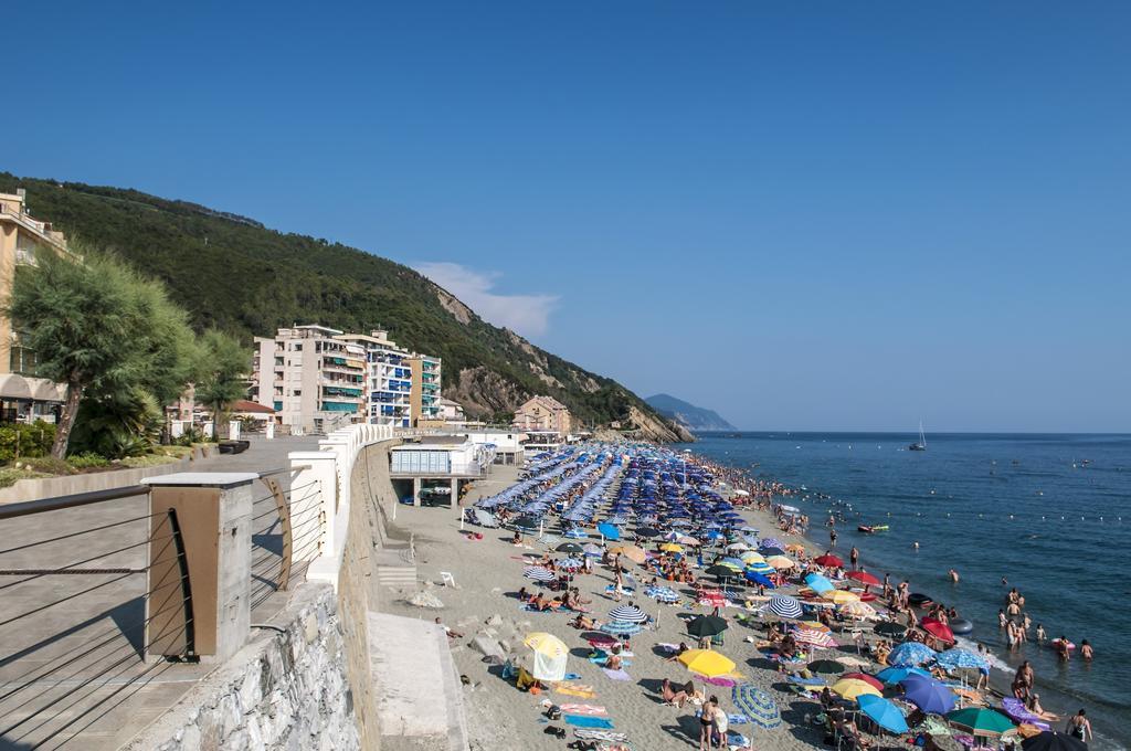Residence Hotel Kriss Deiva Marina Kültér fotó