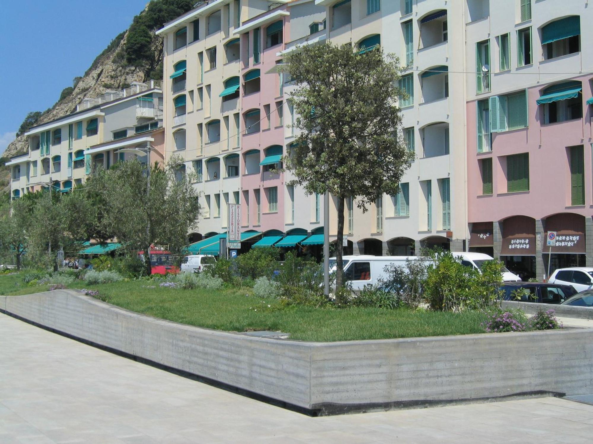 Residence Hotel Kriss Deiva Marina Kültér fotó