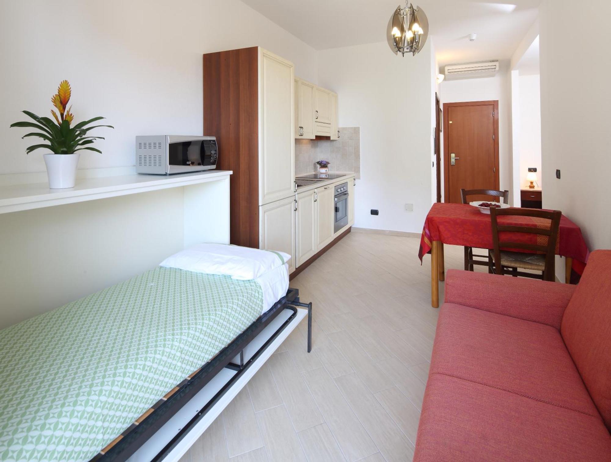 Residence Hotel Kriss Deiva Marina Kültér fotó