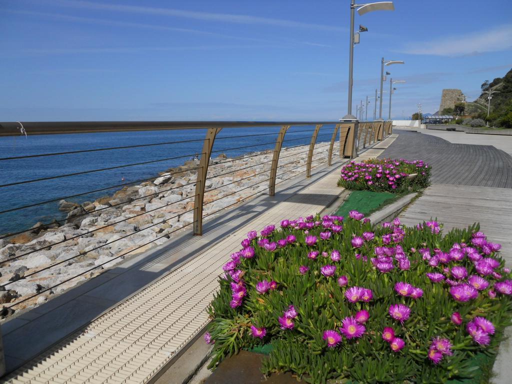 Residence Hotel Kriss Deiva Marina Kültér fotó