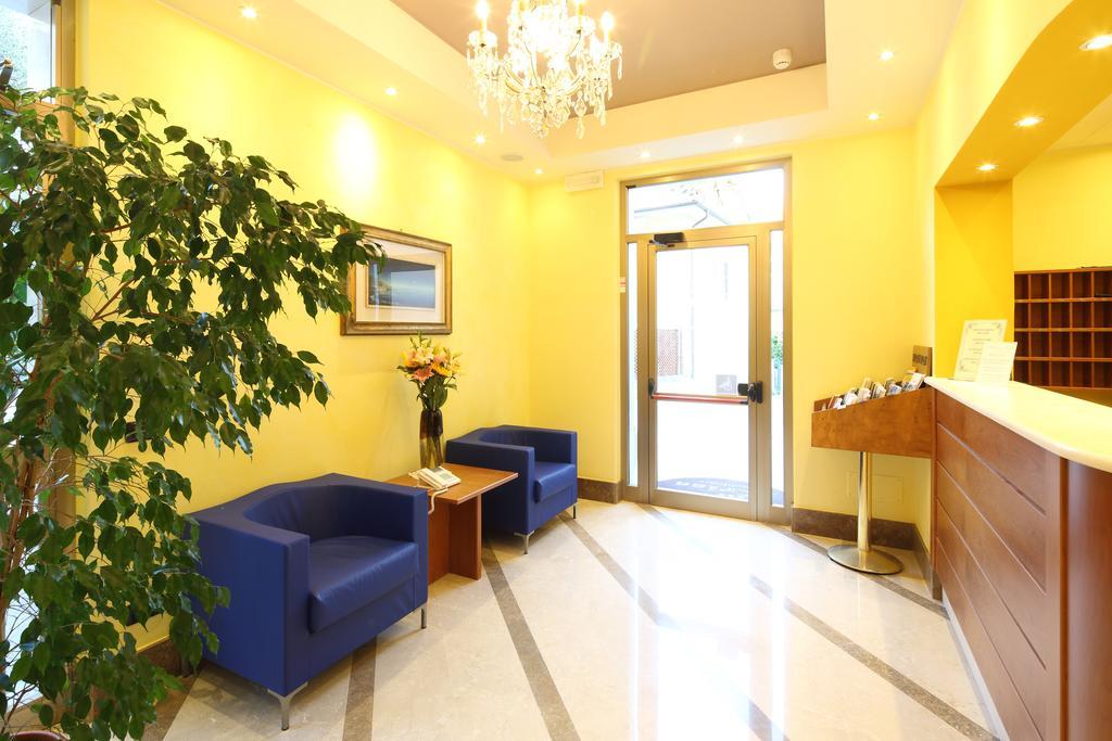 Residence Hotel Kriss Deiva Marina Kültér fotó